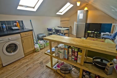 3 bed flat, Gordon Road, West Bridgford, Nottingham, NG25LL - Image 2